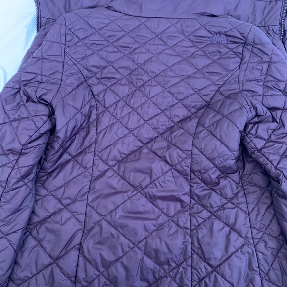 North Face Jacket! - Picture 3 of 5
